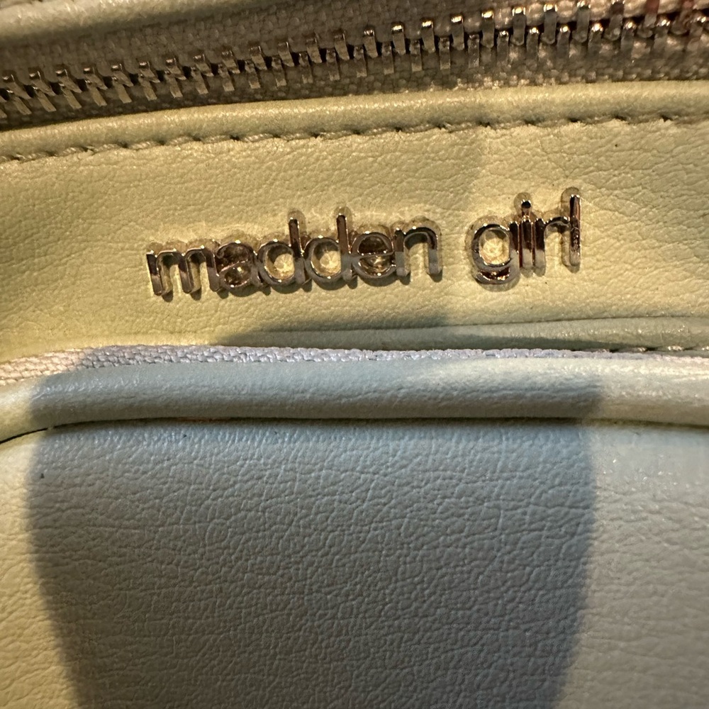 MADDEN GIRL CELLPHONE CROSSBODY HANDBAG In mint color!! - Picture 15 of 15